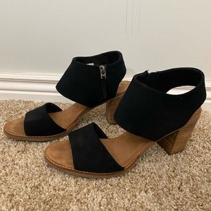 Tom’s black thick strap heels